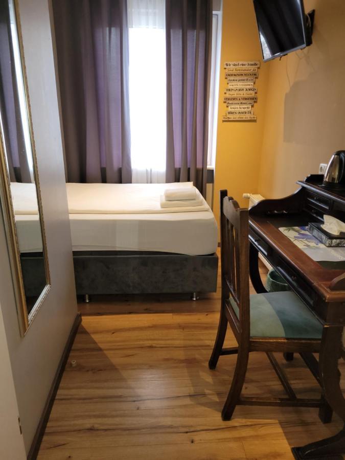 Franken An Der Messe Hotel 3*
