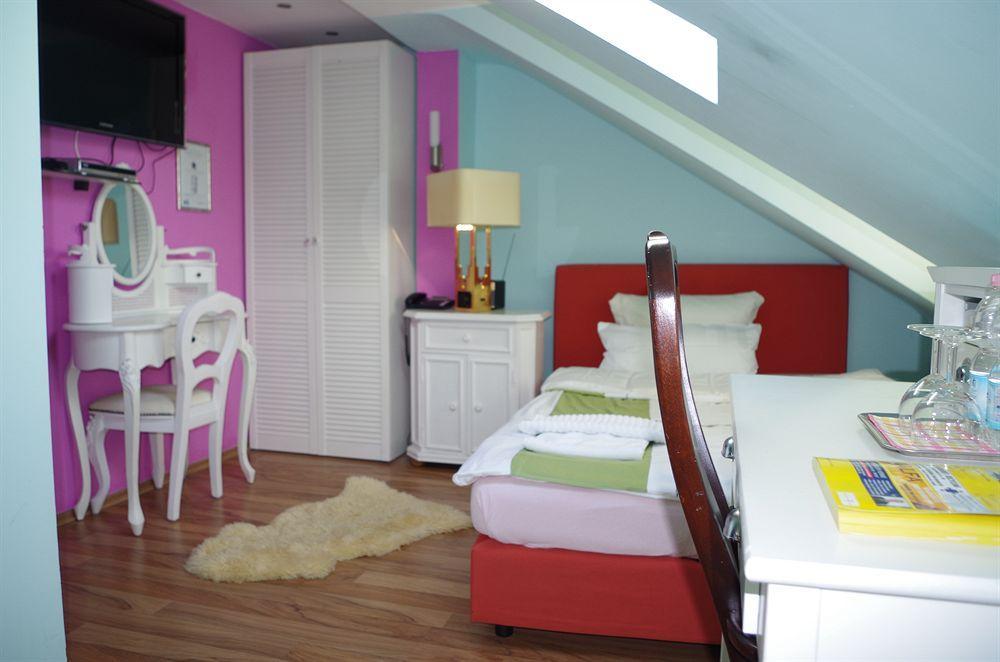 Hotel Franken An Der Messe 3*